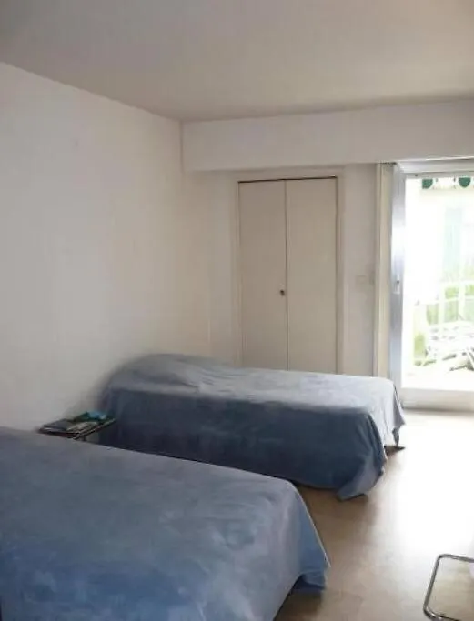 Three Bedroom, Two Bathroom Apartment In Cannes With Large Terrace - 880