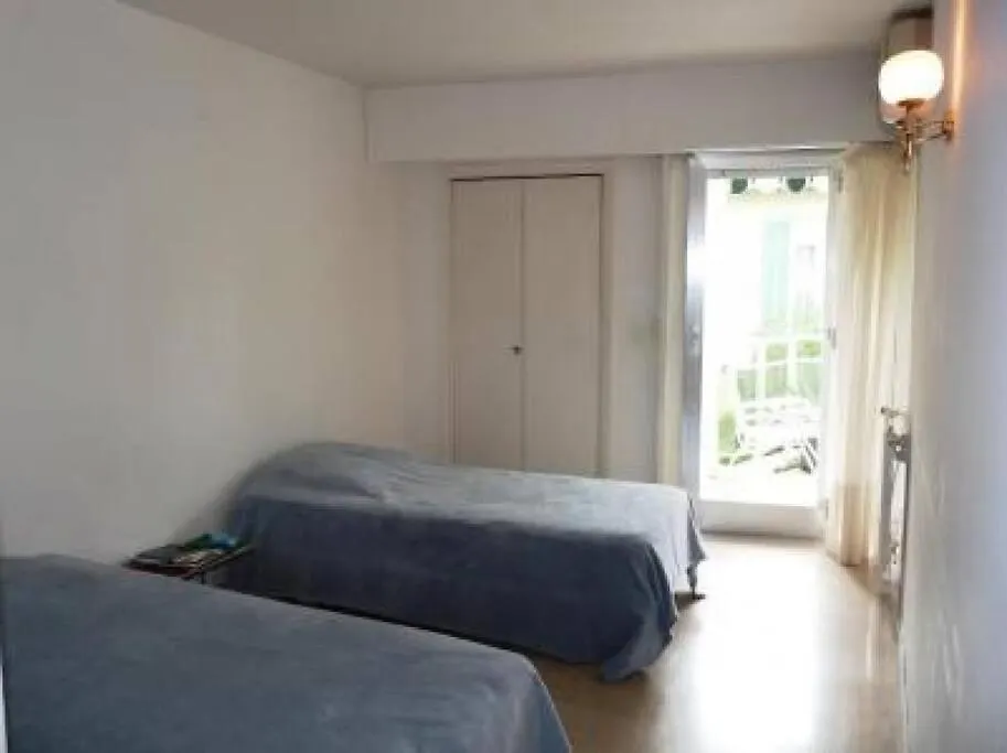 Three Bedroom, Two Bathroom Apartment In Cannes With Large Terrace - 880