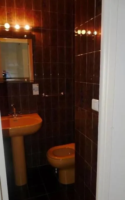 Three Bedroom, Two Bathroom Apartment In Cannes With Large Terrace - 880 צרפת